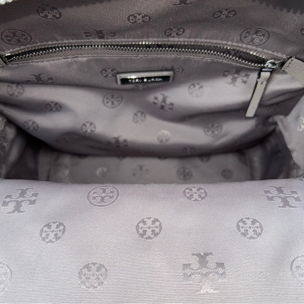 Tory Burch NWOT Thea Backpack MSRP $449 wallet NOT included - Picture 4 of 10